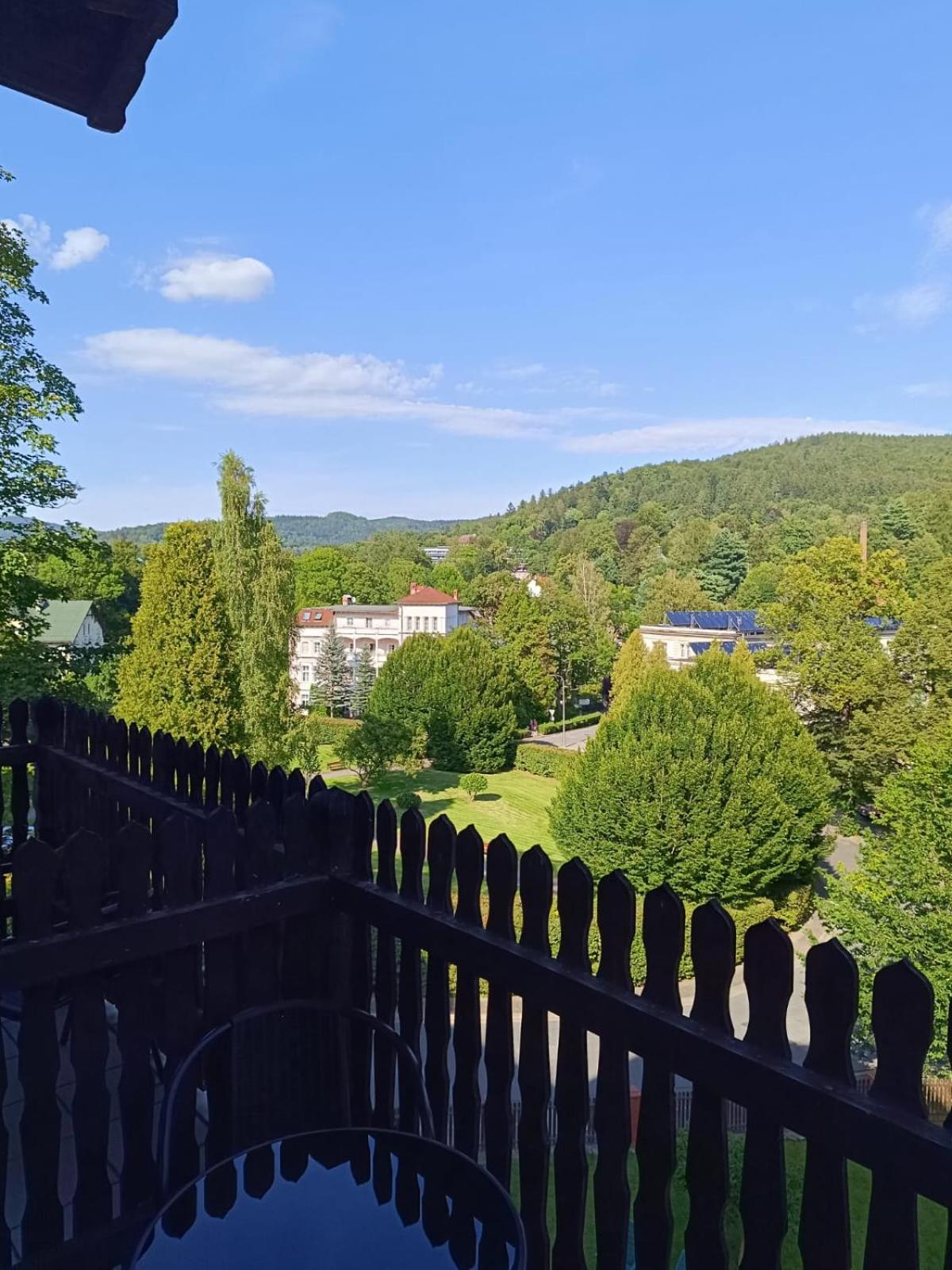 Dom Wczasowy Magnolia Lądek-Zdrój Extérieur photo